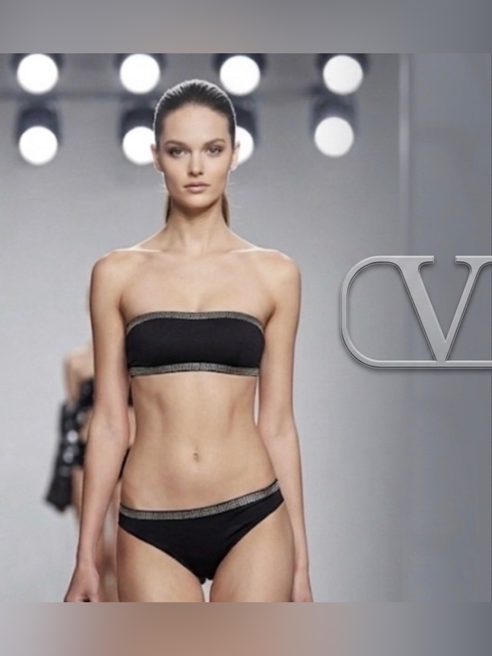 New authentic Valentino luxury designer diamond studded black bikini bottom sz 8